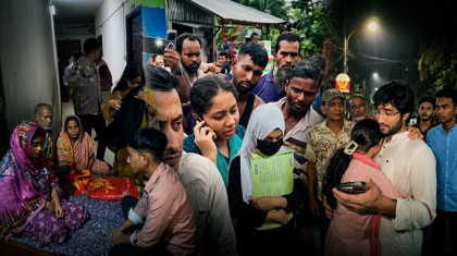 প্রকাশ্যে অশ্লীলতা; প্রাপ্ত থেকে অপ্রাপ্ত বয়স্ক, পিছিয়ে নেই কেউই!