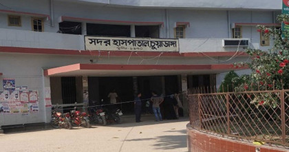 মেয়ের বাড়িতে বেড়াতে এসে সড়কে প্রান গেল হাওয়া বেগমের
