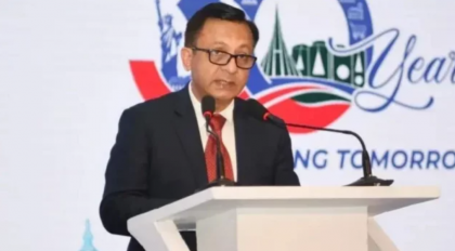 যুক্তরাষ্ট্র থেকে আরও ৫ বিলিয়ন ডলার বিনিয়োগ চায় বাংলাদেশ