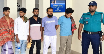 টঙ্গীতে পুলিশকে পাথর নিক্ষেপ করে আসামি ছিনতাই, গ্রেপ্তার পাঁচ