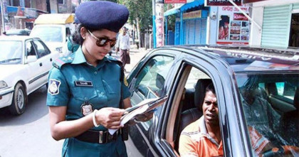রাজধানীর বিভিন্ন এলাকায় ট্রাফিক আইন লঙ্ঘনে ডিএমপির ২৮৫৫ মামলা 