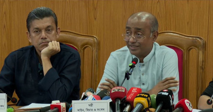 পরিকল্পিতভাবে পার্শ্ববর্তী দেশ থেকে মাদক চাপিয়ে দেয়া হচ্ছে: আইনমন্ত্রী 