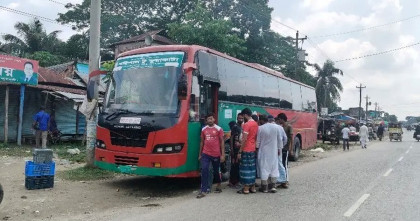 কলাপাড়ায় নানা বাড়ি বেড়াতে এসে বাসের ধাক্কায় শিশুর মৃত্যু 