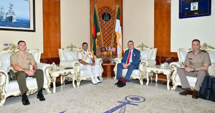 নৌবাহিনী প্রধানের সঙ্গে মা‌র্কিন রাষ্ট্রদূতের বৈঠক অনুষ্ঠিত 