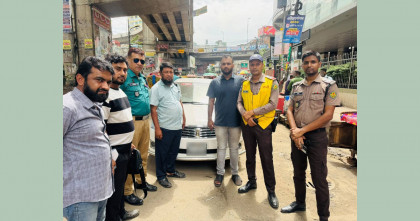 মৌচাকে চোরাই প্রাইভেটকার উদ্ধার: মালিকের কাছে হস্তান্তর করেছে সবুজবাগ ট্রাফিক জোন