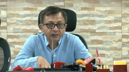 জ্বালানি তেলের দাম বৃদ্ধির প্রশ্নের জবাবে অসংলগ্ন ব্যাখ্যা