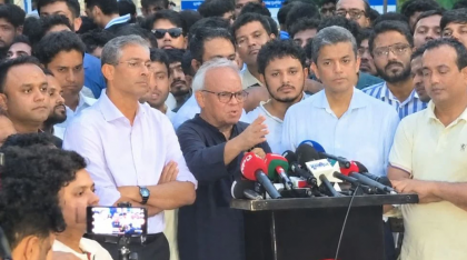 আগুন-বোমাবাজি করা ব্যক্তিরা স্বাধীনতা ও গণতন্ত্রের শত্রু: রিজভী