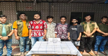 কুমিল্লায় ডিবির অভিযানে দুই গ্যাংয়ছ্যাঃর চার ‘মাথা’ গ্রেপ্তার