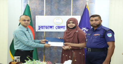 চুয়াডাঙ্গা জেলা পুলিশে কর্মরত পুলিশ সদস্যদের কৃতি শিক্ষার্থী সন্তানদের সংবর্ধনা প্রদান