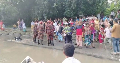 ইছামতী নদীতে গোসল করতে নেমে নিখোঁজ নারী, উদ্ধারে ডুবুরি অভিযান