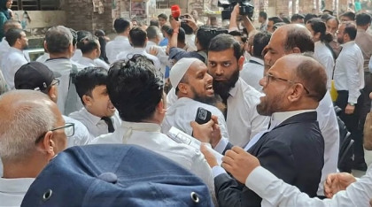 আখতারুজ্জামানের জামিন শুনানিতে এজলাসে হট্টগোল, বাইরে হাতাহাতি