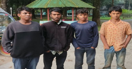 পঞ্চগড় সীমান্তে অবৈধপথে ভারত যাওয়ার সময় আটক চার