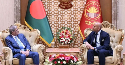 বাংলাদেশে কানাডার বিনিয়োগ বৃদ্ধির আহ্বান জানিয়েছেন রাষ্ট্রপতি মির্জা ফখরুল ইসলাম 