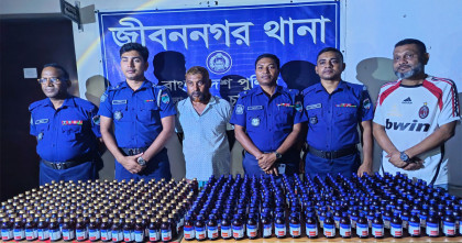চুয়াডাঙ্গার জীবননগরে ৪৫৩ বোতল নেশাদ্রব্য উইনসেরেক্স সিরাপসহ গ্রেপ্তার এক  
