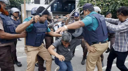 এনসিটি ডিপি ওয়ার্ল্ডকে দেওয়ার প্রতিবাদে বিক্ষোভ, পুলিশের লাঠিপেটা
