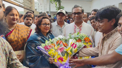 শাহজাদপুর প্রেস ক্লাবে লাইব্রেরির উদ্বোধন করলেন প্রতিমন্ত্রী