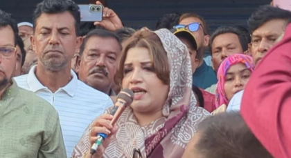 বাংলাদেশে ফ্যাসিবাদ ফিরলে দায় জামায়াতকে নিতে হবে: শামা ওবায়েদ