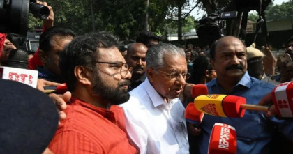 দিল্লিতে আটক কেরালার সাবেক মুখ্যমন্ত্রী পিনারাই বিজয়ন