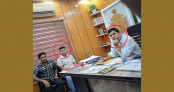 অনিয়মের ভিডিও ধারণ করায় সাংবাদিকের মোবাইল কেড়ে নিলেন পাসপোর্ট অফিসের কর্মচারী অনিয়মের ভিডিও ধারণ করায় সাংবাদিকের মোবাইল কেড়ে নিলেন পাসপোর্ট অফিসের কর্মচারী