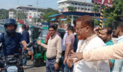 প্রধানমন্ত্রীর নির্দেশনা ও আশ্বাসে তিন ঘণ্টা পর উত্তরায় শ্রমিকদের অবরোধ প্রত্যাহার