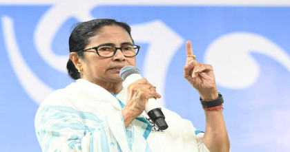 ভারতের পুরো প্রজন্মকে ভয় দেখিয়ে চুপ করানোর চেষ্টা চলছে: মমতা