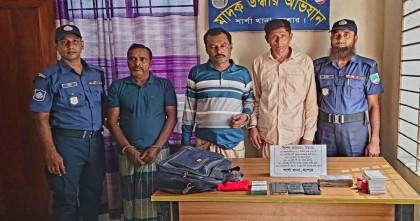 শার্শায় প্রতারণার অভিযোগে গ্রেপ্তার তিন