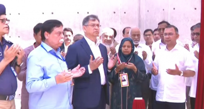 ওসমানী উদ্যানে জুলাই স্মৃতিস্তম্ভ উদ্বোধন করলেন প্রধানমন্ত্রী তারেক রহমান