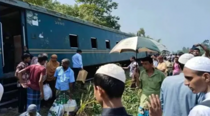 লাকসামে কর্ণফুলি এক্সপ্রেস লাইনচ্যুত, চট্টগ্রাম-ঢাকা রেল যোগাযোগ বন্ধ