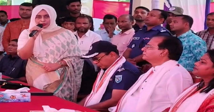 দেড় মিনিটের বক্তব্যে মন্ত্রীকে ২৫ বার ‘স্যার’ বললেন ইউএনও