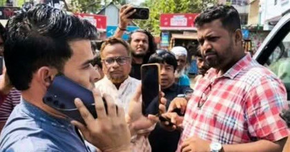 নবীনগরে এমপির ‘ভাতিজা’ পরিচয়ে সাংবাদিকদের গাড়ি আটকে চাঁদা দাবির অভিযোগ 