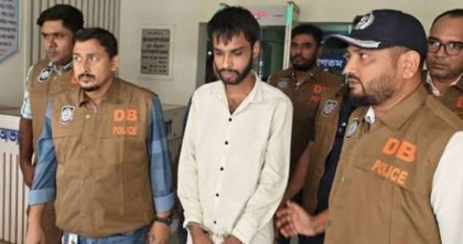 প্রধানমন্ত্রীর প্রেস সচিবের স্টাফ পরিচয়ে  প্রতারণা, সাবেক ছাত্রলীগ নেতা গ্রেপ্তার