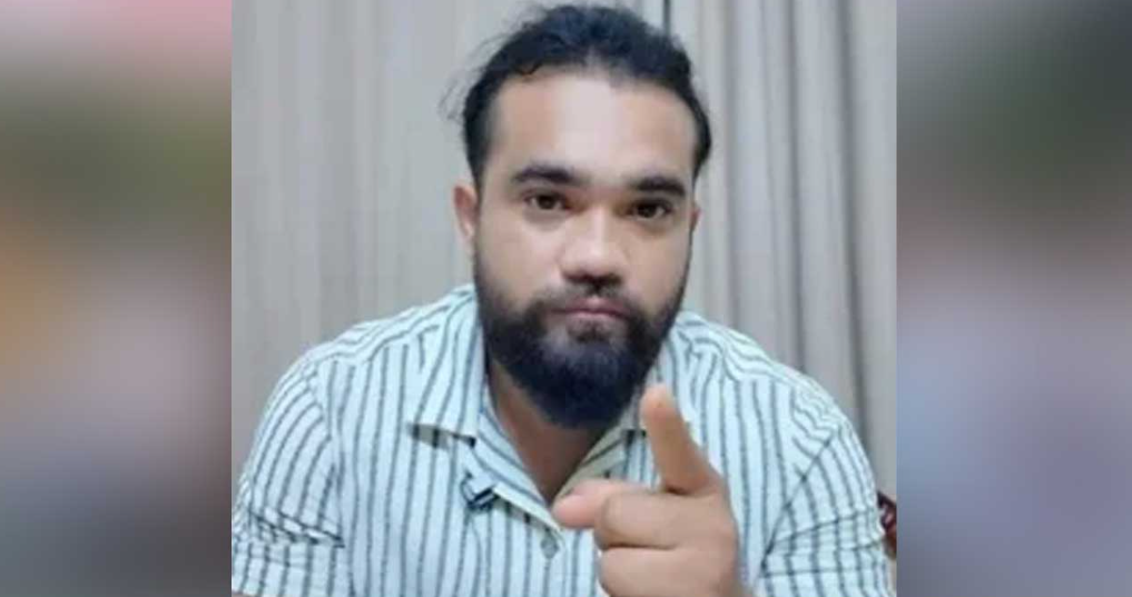 দেশ ছাড়ার দাবি সেই রুমির, বললেন আপনারা ভালো থাকেন
