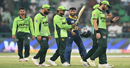 ত্রিদেশীয় সিরিজে পাকিস্তানকে হারিয়ে ফাইনালে শ্রীলঙ্কা, বাদ ইংল্যান্ড