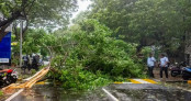 ভারতের পূর্ব উপকূলে ঘূর্ণিঝড় অর্ণব’-এর আঘাত