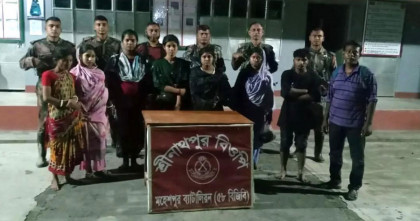 মহেশপুর সীমান্তে তিন ভারতীয় নাগরিকসহ আটক আট জন