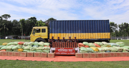 ব্রাহ্মণবাড়িয়ার বিজয়নগরে কোটি টাকার ভারতীয় চোরাচালান জব্দ: আটক কাভার্ড ভ্যান