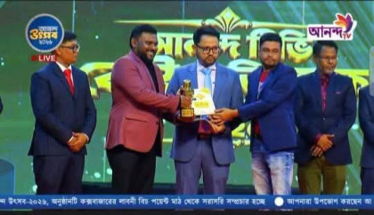 দ্বিতীয়বার আনন্দ টিভির শ্রেষ্ঠ প্রতিবেদক পুরস্কার পেলেন হুমায়ন কবির সোহেল